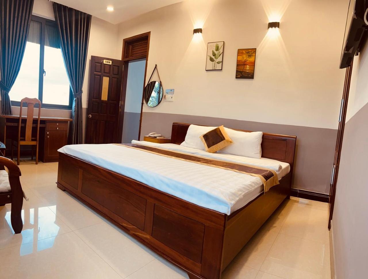 Thanh Thu 1 Hotel Tỉnh Kontum Екстериор снимка